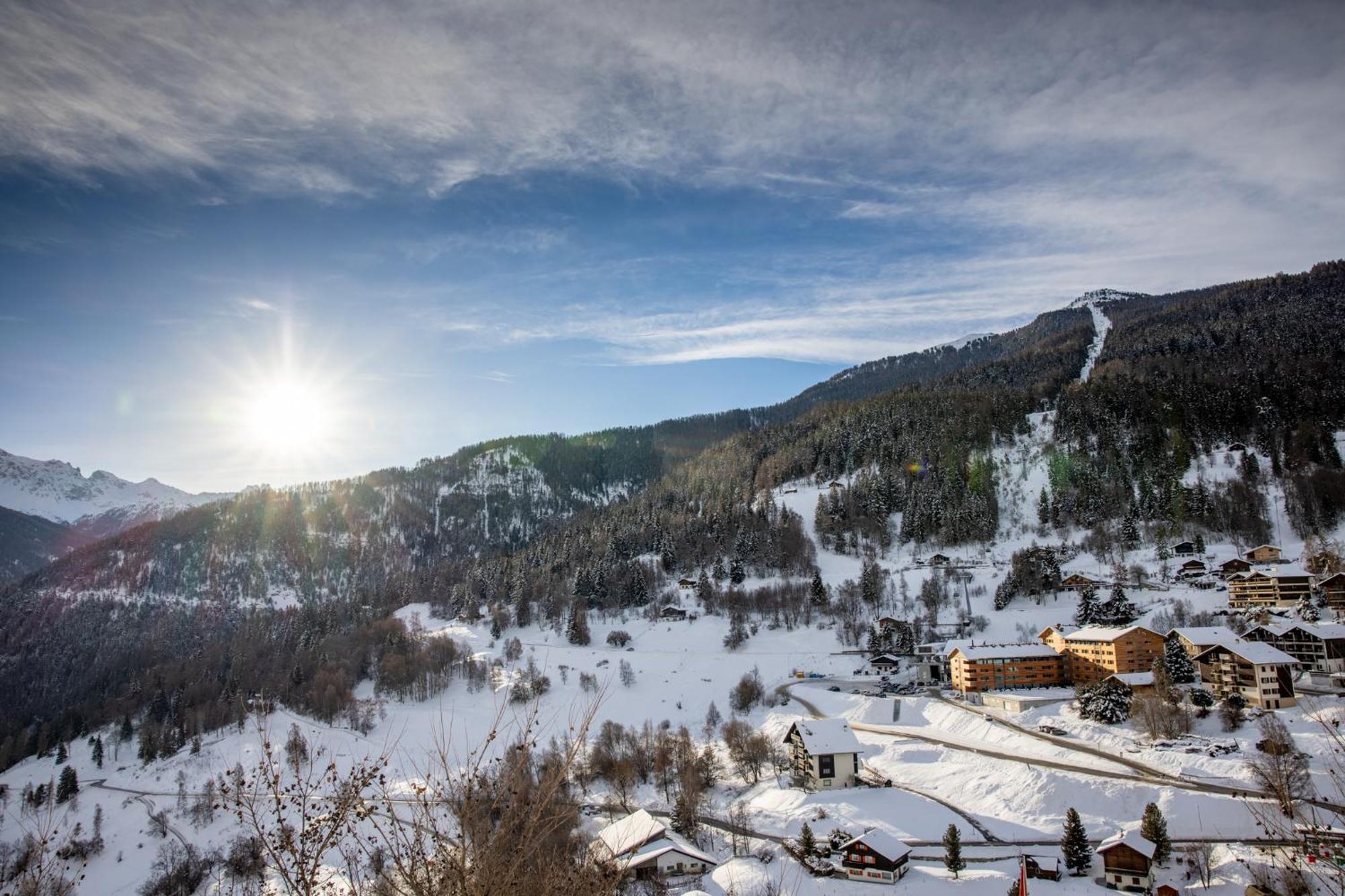 Swisspeak Resorts Vercorin Exterior photo
